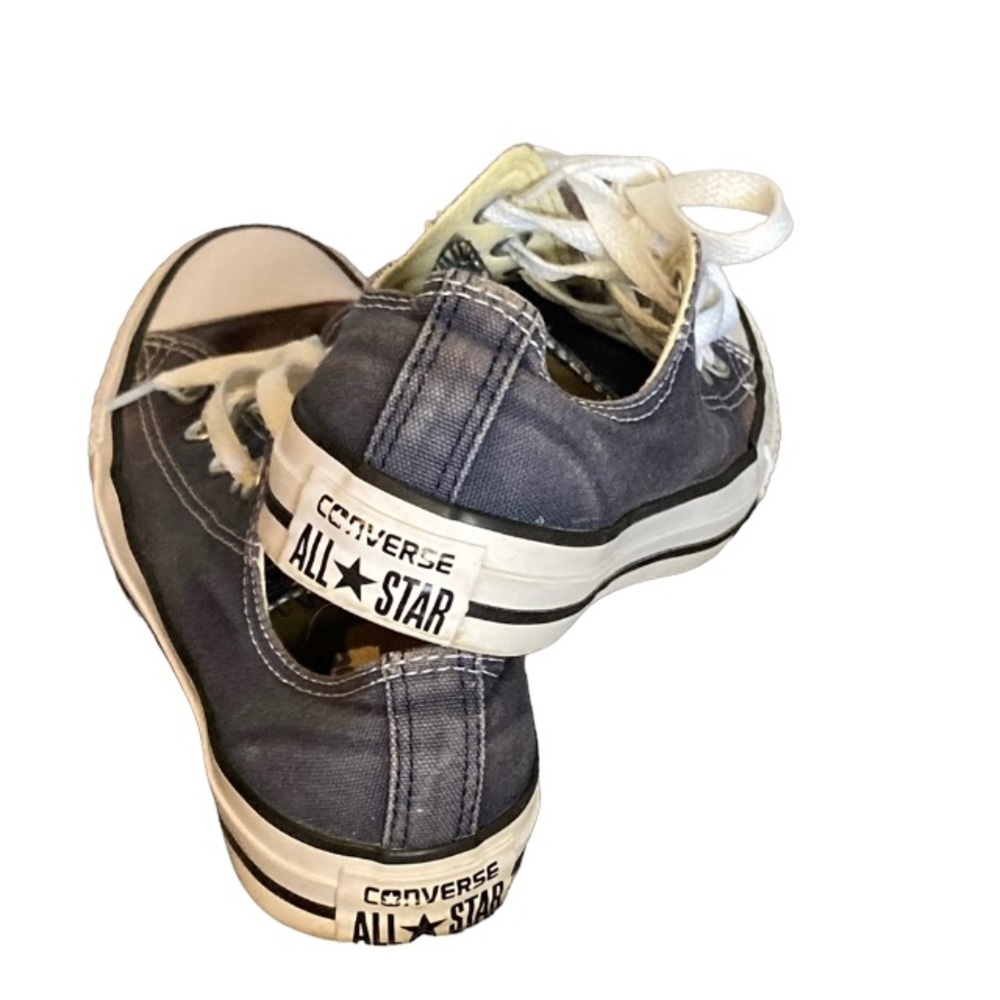 SOLD🖤 Converse - Women’s Low Sneaker - Picture 5 of 8